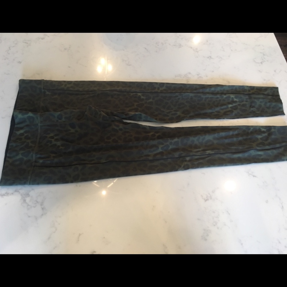 Victoria’s Secret PINK Ultimate Legging